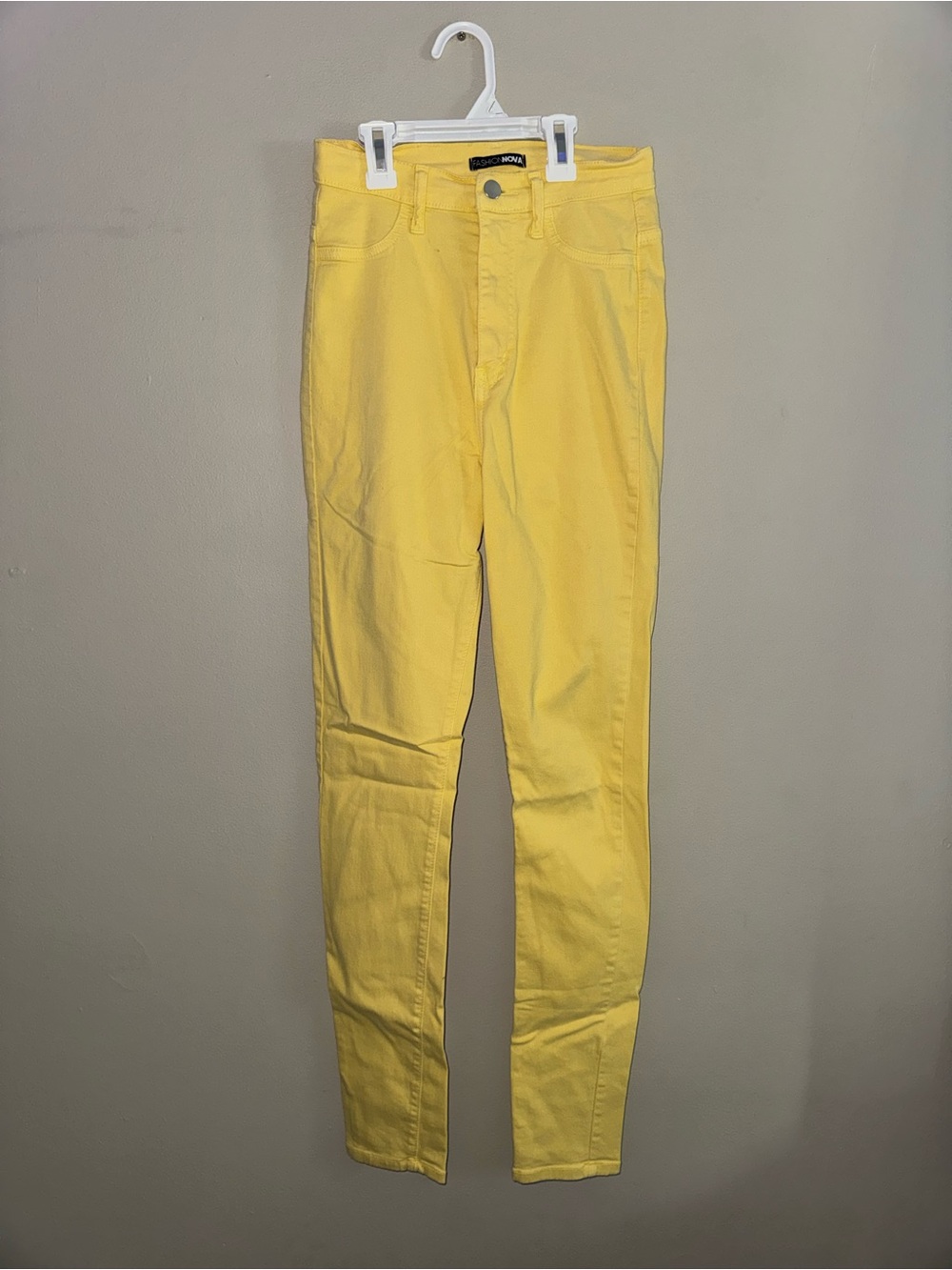 Fashion Nova Yellow Women’s Skinny Jeans
